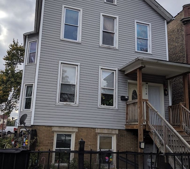 1st image of 1618 N Sawyer Ave