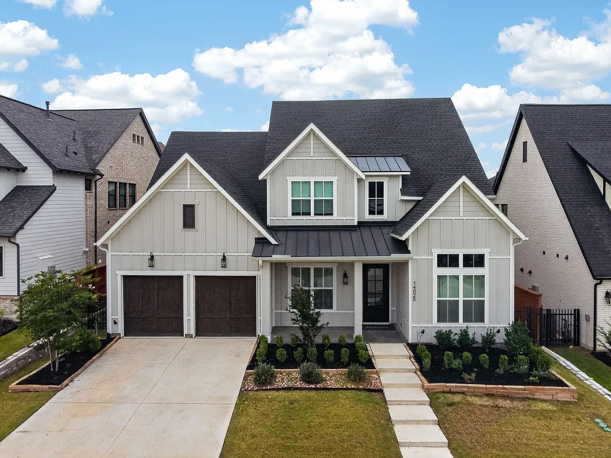 Building Photo - 14025 Nicollet Dr
