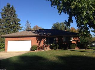 727 Kenbridge Dr, Highland Heights, OH 44143