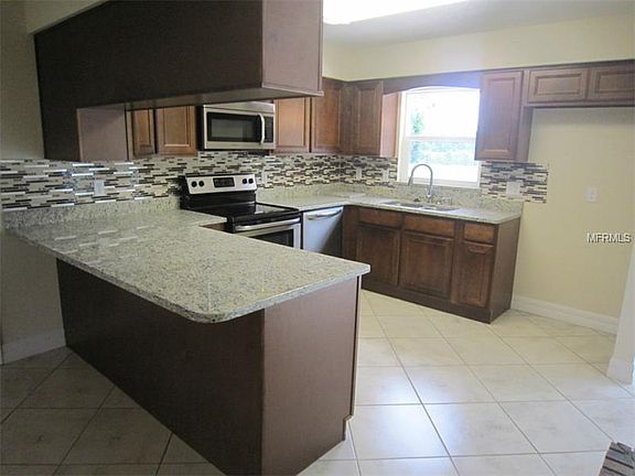 4th image of 6309 Angus Dr