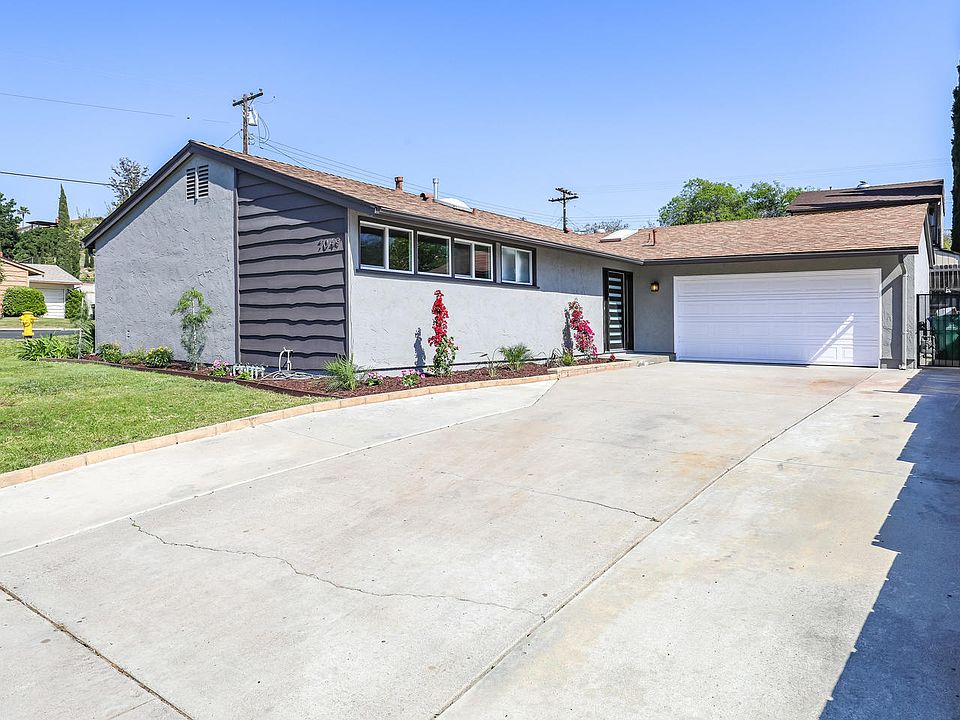 1st image of 7049 Ballinger Ave
