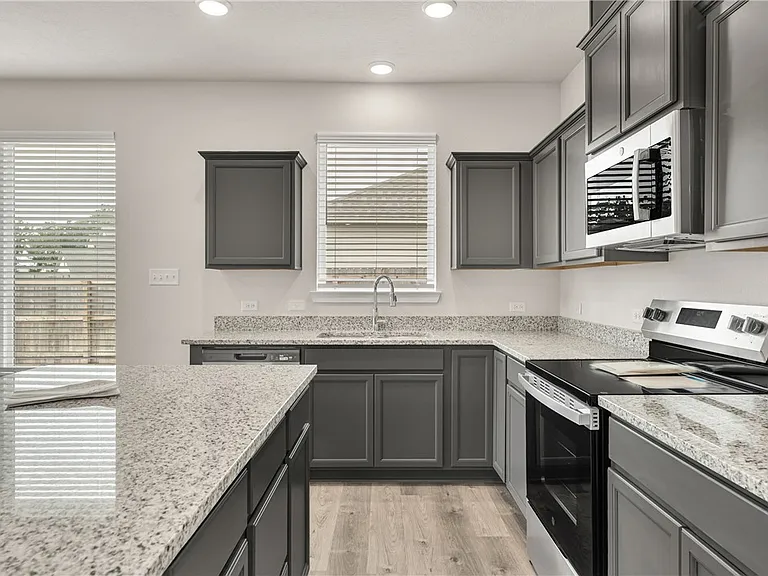 6004 Badger St — Photo 5
