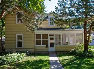 241 Elmwood Ave, Lake Geneva, WI 53147