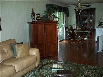 4th image of 35 N Belmont Cir
