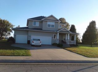 1501 E 8th St, Lamar, MO 64759