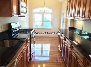 175-177 Fuller St, Brookline, MA 02446