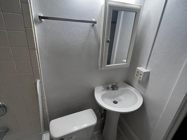 378 Elm Ave SW #9 — Photo 12