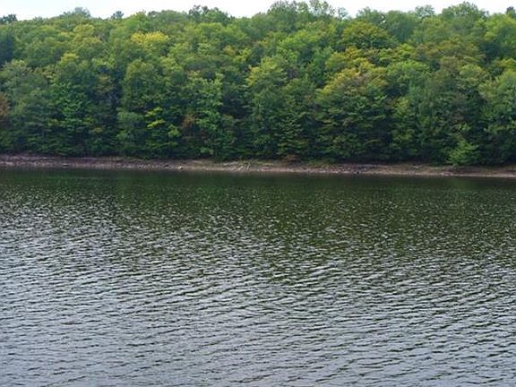 4th image of 258 Lake Shore Dr