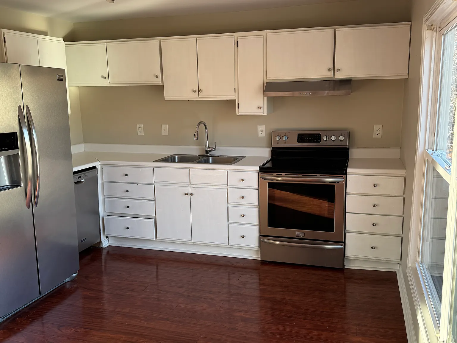 Beehive Dr, Gray — Photo 2