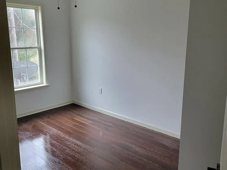2129 Bolling Ave — Photo 14