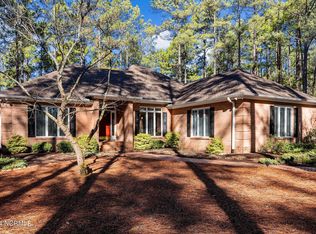 26 Abbottsford Dr, Pinehurst, NC 28374