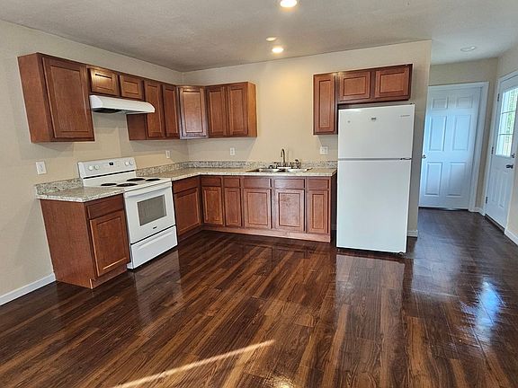 2nd image of 6104 Busiek Rd #3019