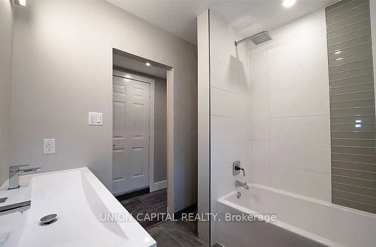37 Roughley St #BASEMENT — Photo 5