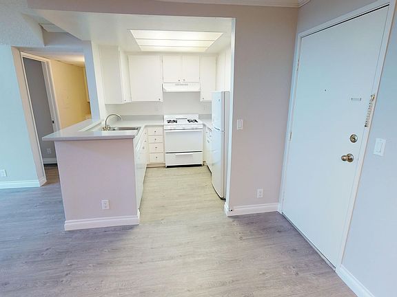 5th image of 14415 Vose St APT 110