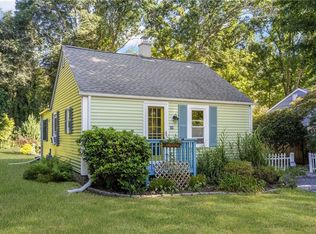 20 Samuel Rodman St, South Kingstown, RI 02879