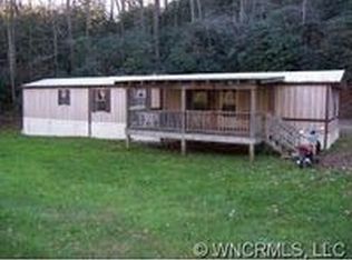 940 Big Hungry Rd, Flat Rock, NC 28731