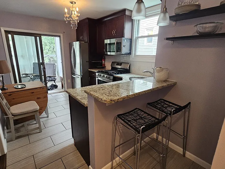 340 Pearsall Ave #1 — Photo 4