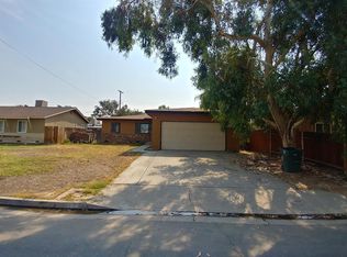 104 Suzanne St, Bakersfield, CA 93309
