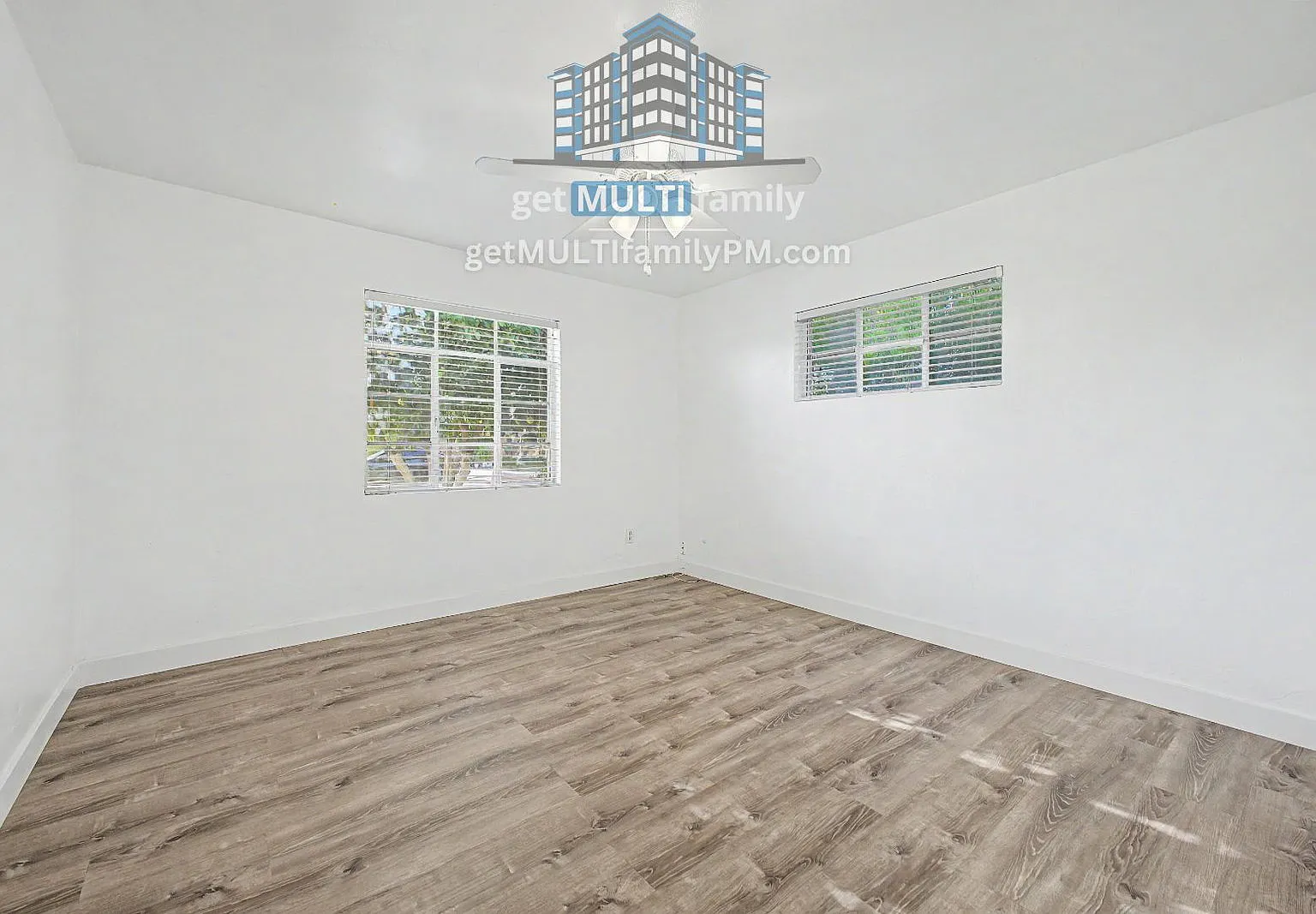 3 bed, 2.0 bath, 1677 sqft, $2,900 — Photo 4