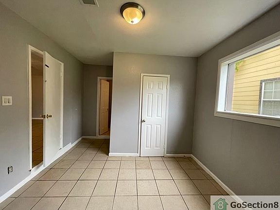 4th image of 10210 Rosehaven Dr