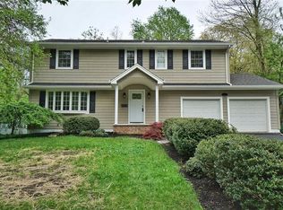 55 Brook Dr, Milltown, NJ 08850