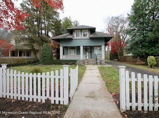 86 E Main St, Freehold, NJ 07728