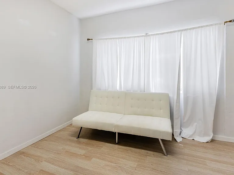 19323 Carolina Cir — Photo 14