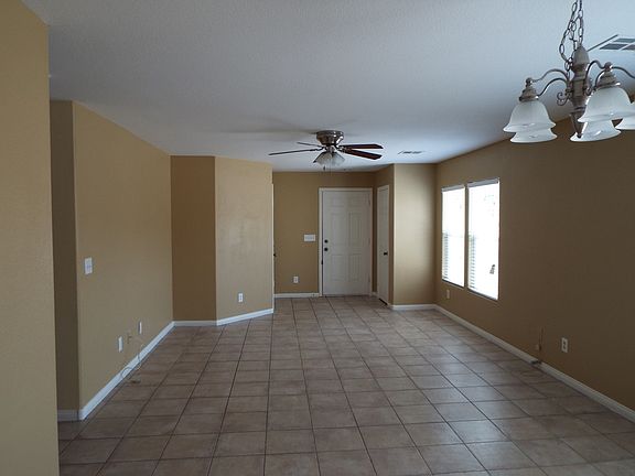 3rd image of 4203 Apple Oak Ct