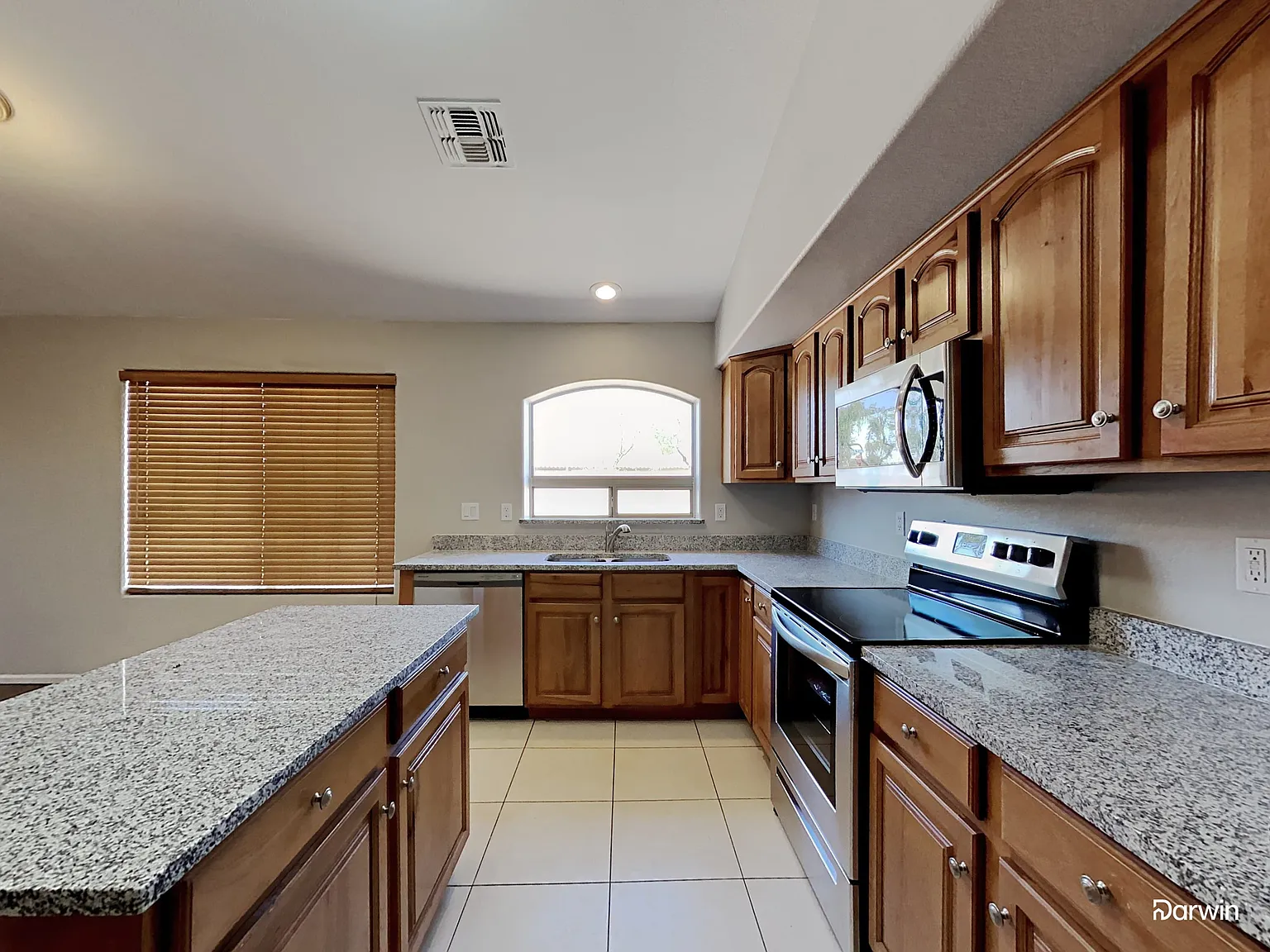 3 bed, 2.0 bath, 1953 sqft, $2,435 — Photo 3