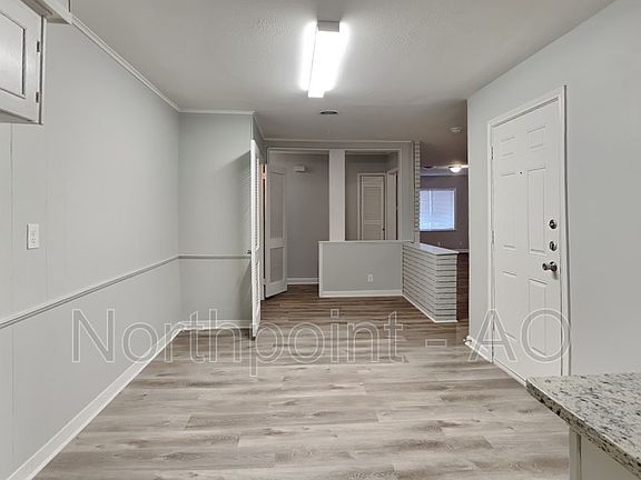5th image of 5800 Aton Ave