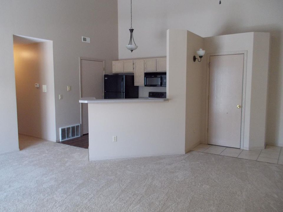1st image of 1432 Buckingham Gate Blvd Unit 1432