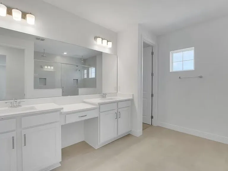 15075 Tea Tree Dr — Photo 32