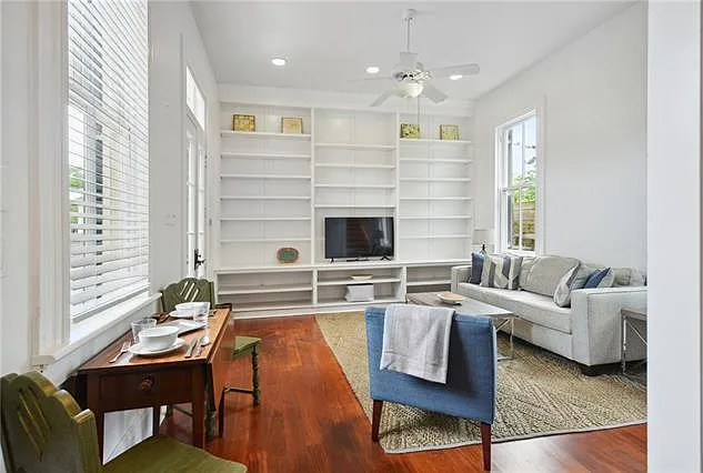 1306 Octavia St #REAR — Photo 6
