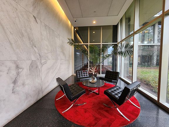 5th image of 9655 Woods Dr Unit 512