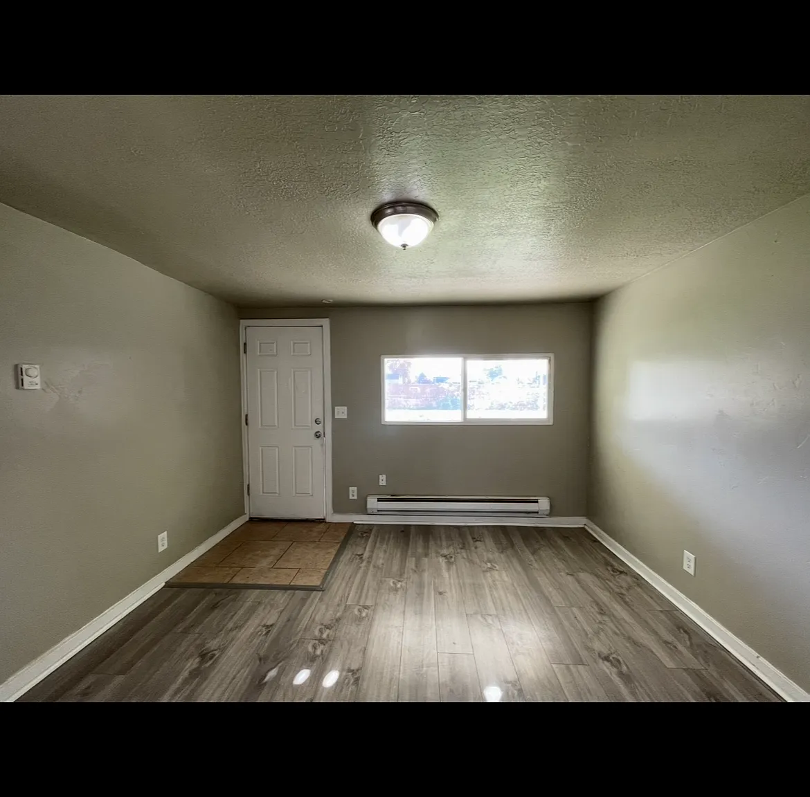 1 bed, 986 sqft, $850 — Photo 2