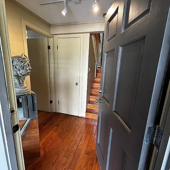 1702 Hill Ave — Photo 10