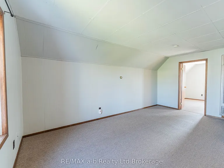 10 McKenzie St #A — Photo 9