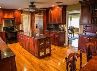 60 Florance Dr, Central Valley, NY 10917