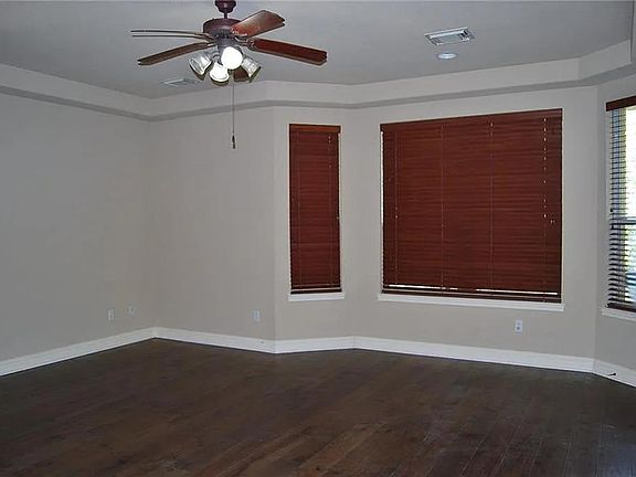 4th image of 15620 Prestancia Dr