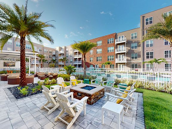 Plenty of outdoor space to enjoy the weather