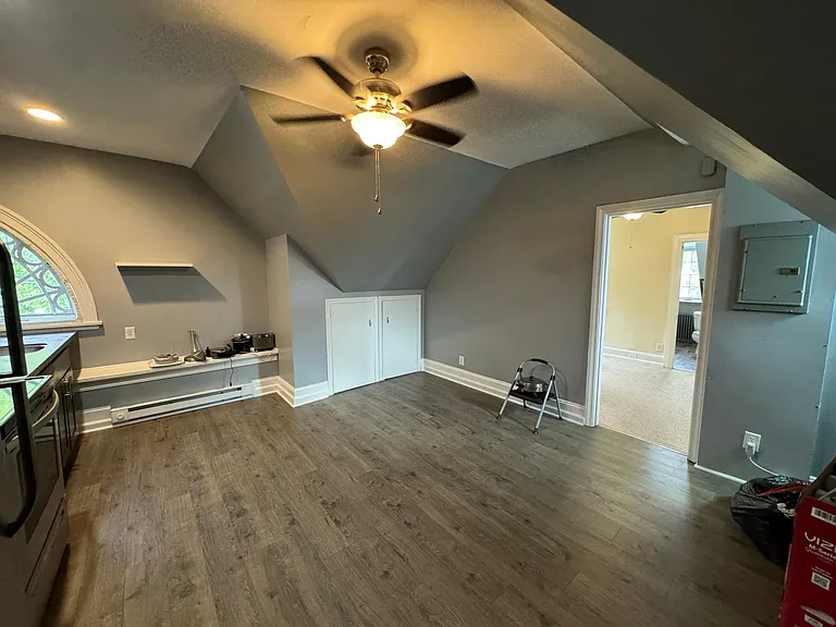 175 Roberts Ave #5 — Photo 6