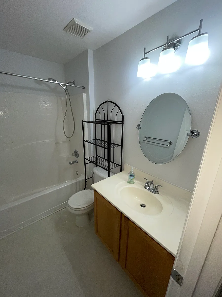 Photo 2 of 11 - 4412 Stonefield Dr - Orlando, FL Building Photo - 4412 Stonefield Dr