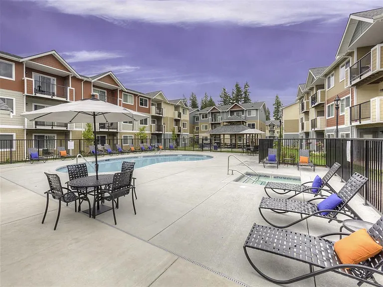 Poolside Lounge Chairs