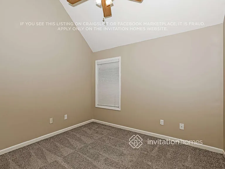 128 Revolutionary Dr — Photo 12