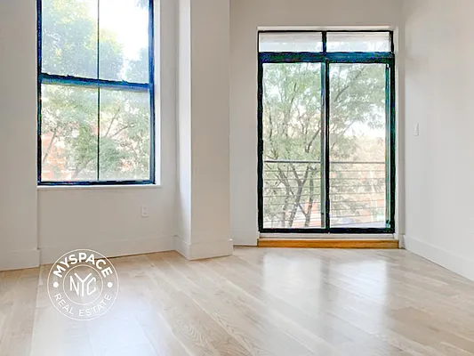 Rented by MySpaceNYC | media 47