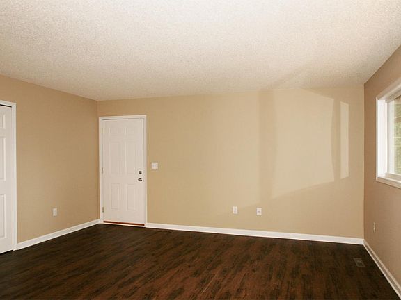 3rd image of 1604 Cohansey St #2