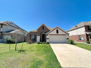 709 N Emory Cv, Hutto, TX 78634
