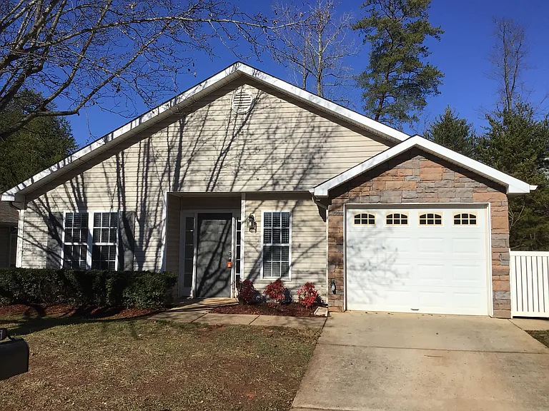 145 Cameron Way Cir — Photo 1