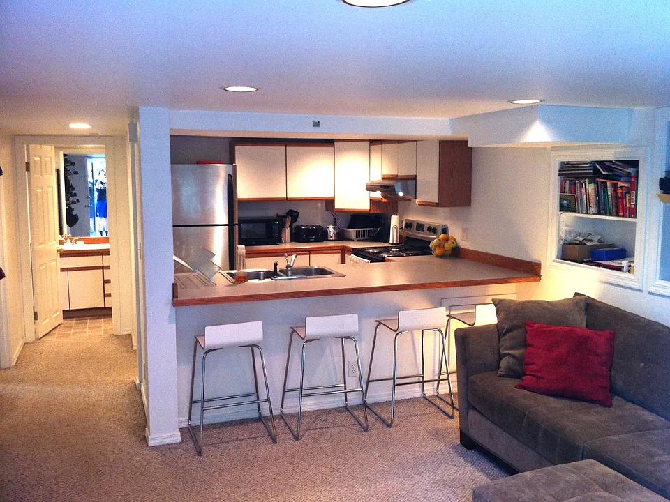 Lower apartment