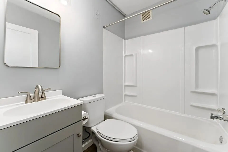 1 bed, 550 sqft, $830 — Photo 3